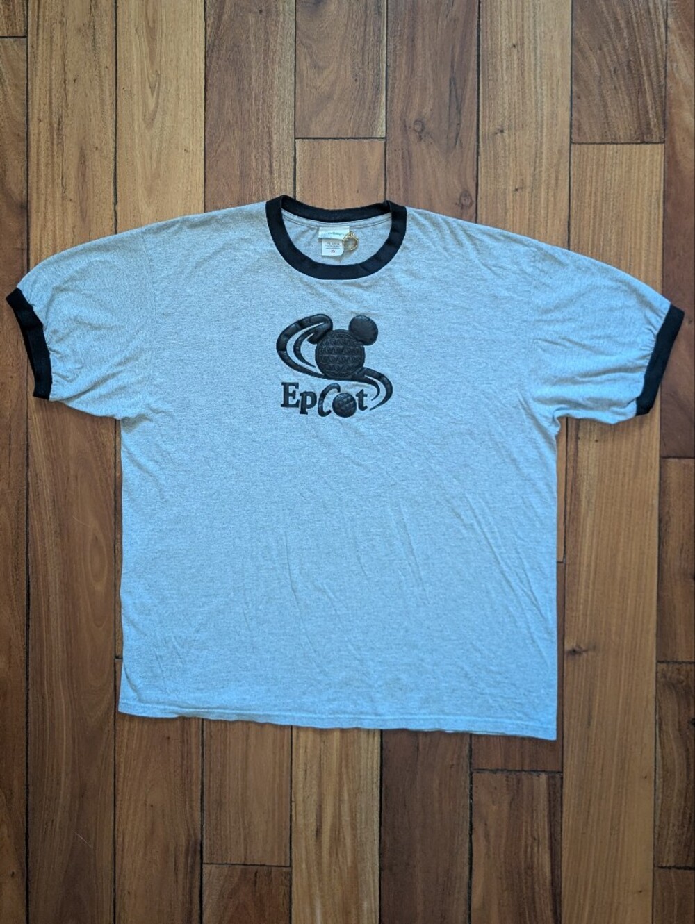 Disney World Vintage Epcot T-shirt (2X)